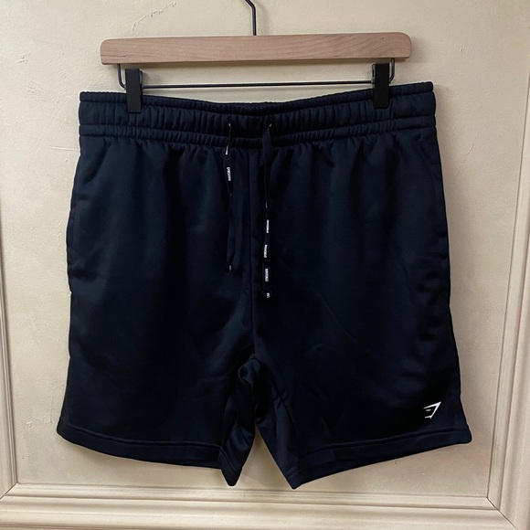 New! GymShark TRAINING SHORTS
Slim Fit - Picture 3 of 7